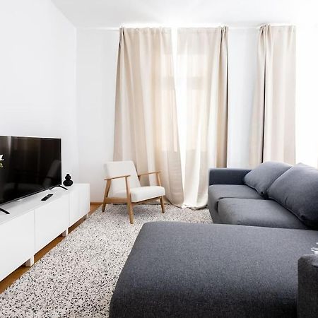 Orestaliving- 3Br On The Daube Canal/Friedensbruecke Vienna Exterior photo