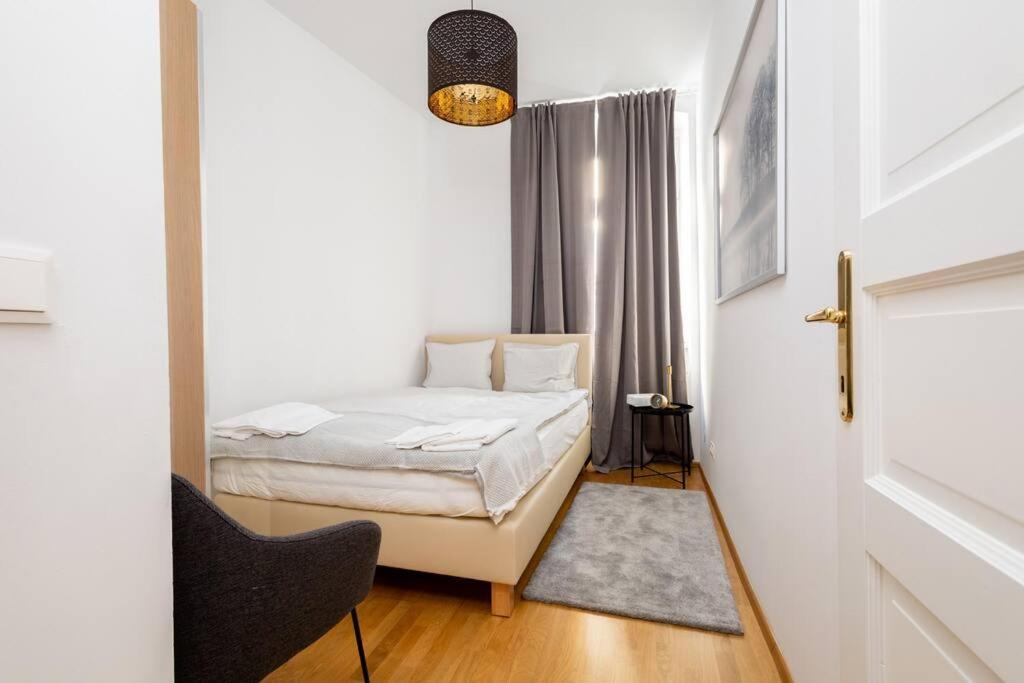 Orestaliving- 3Br On The Daube Canal/Friedensbruecke Vienna Exterior photo